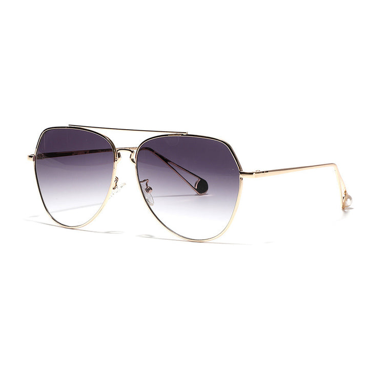 Ladies fashionable sunglasses in stylish, elegant design Stornfield