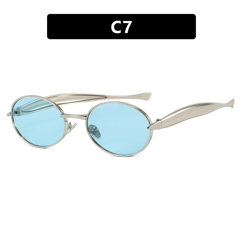 Women's fashionable sunglasses with oval frame and sparkling details Stornfield