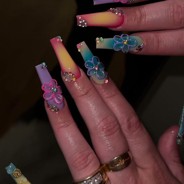 Nail art with Colorful Designs Stornfield