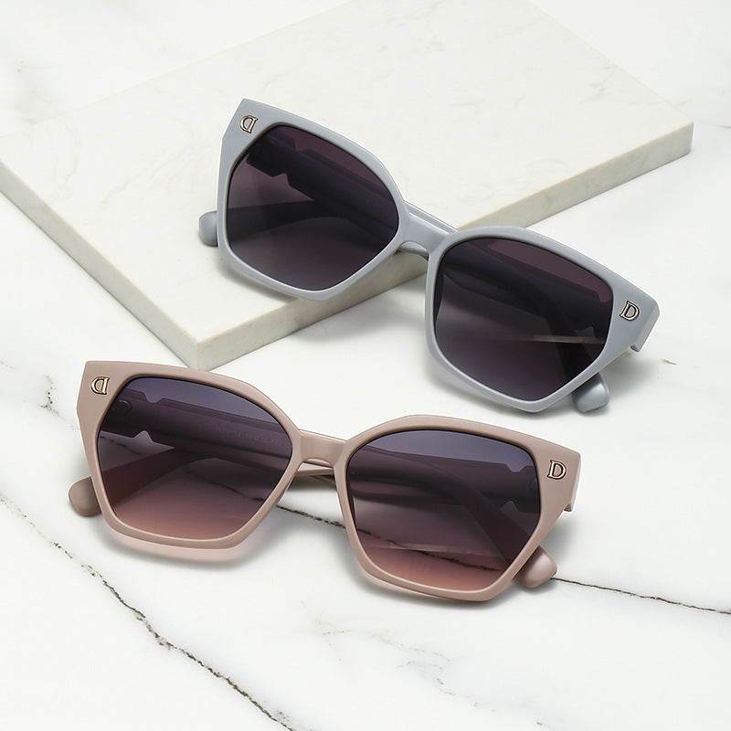 Women Designer Sunglasses in stylish Cat-Eye design with luxurious frame Stornfield