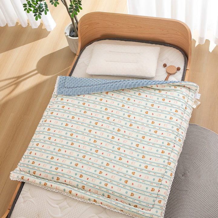 Women’s bedspread with high-quality floral design Stornfield