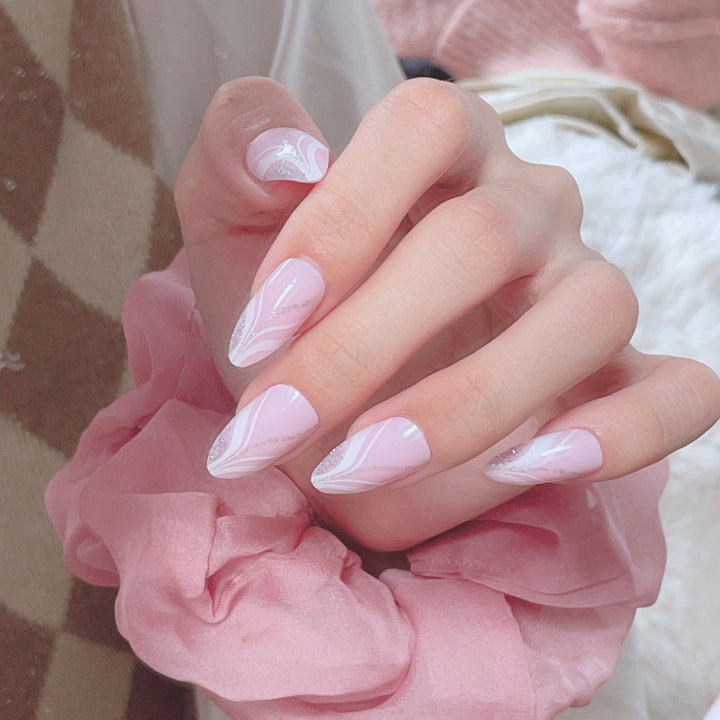 Elegant Abstract Design Press-On Nails