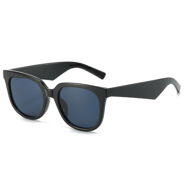 Women stylish sunglasses in modern, geometric design Stornfield
