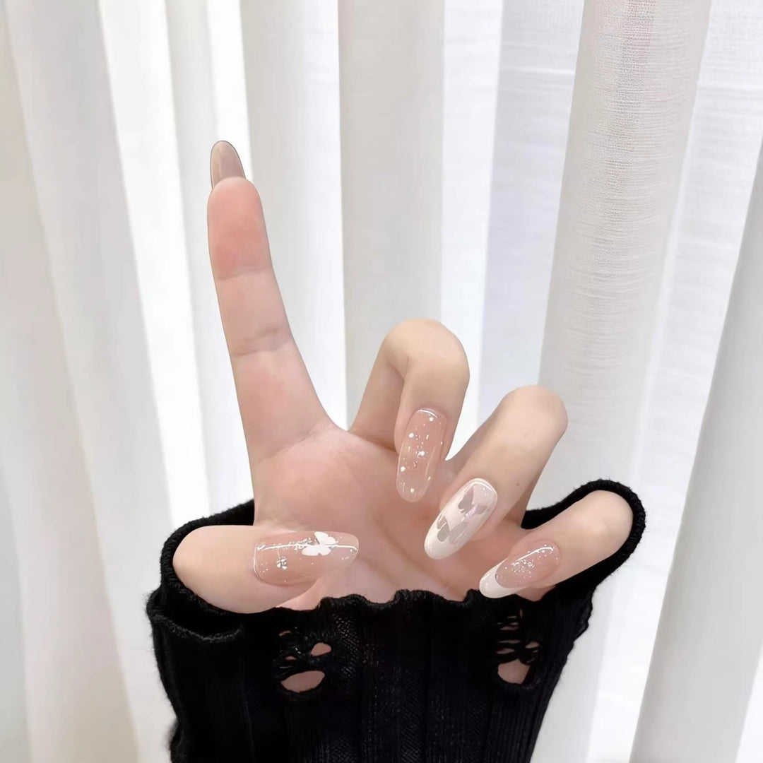 Decorative Press-On Nail Art Set with Elegant Floral Design