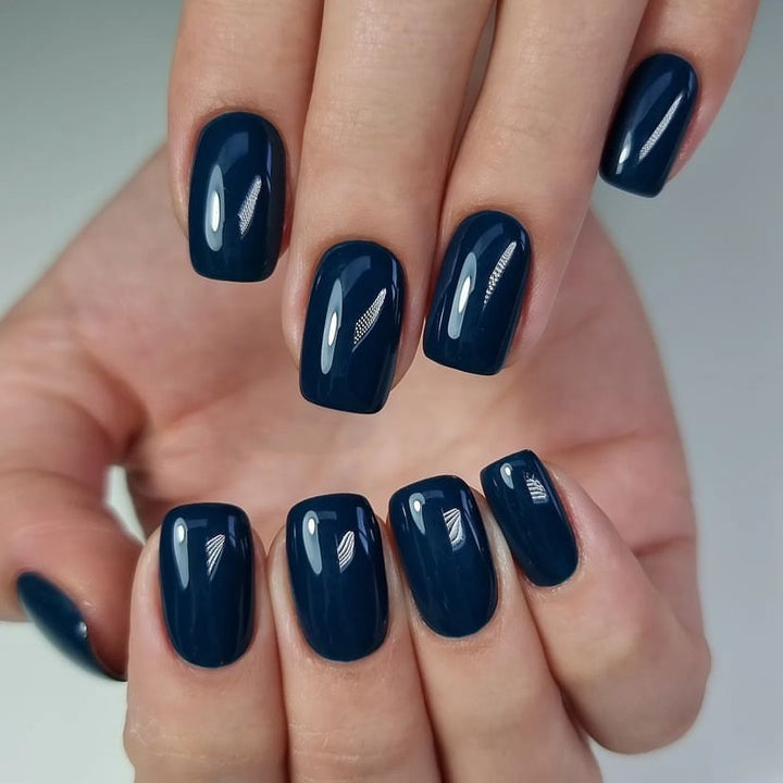 Premium Glossy Press-On Nail Art Stornfield