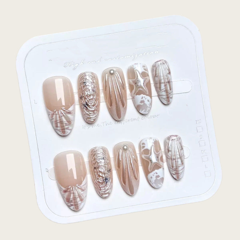 Artful Nail Design with elegant 3D motifs Stornfield