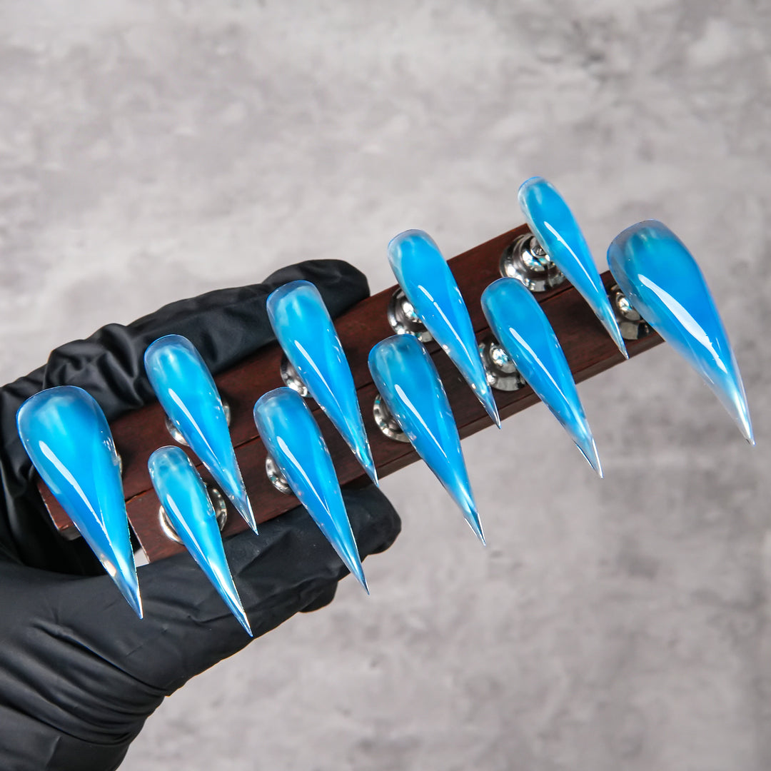 Glitzy Stiletto Press-On Nail Set