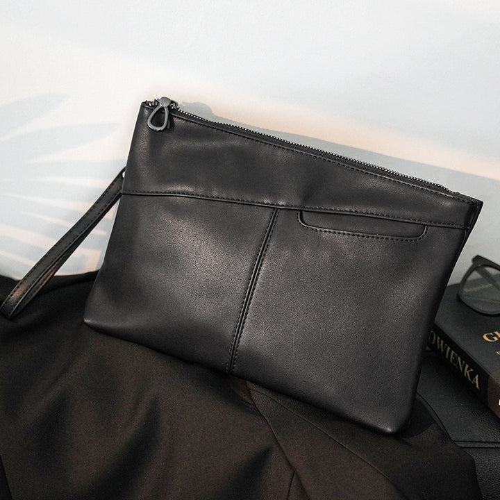 Elegant Leather Clutch Stornfield