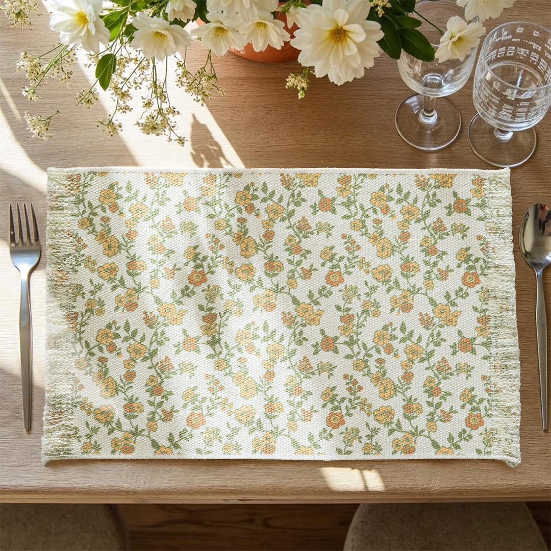 Woven table runner in vintage floral jacquard with fringes