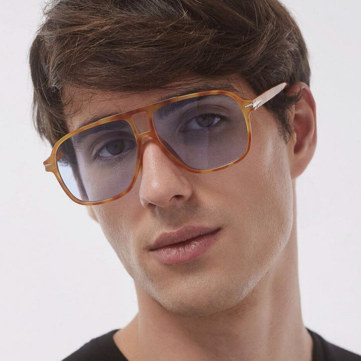 Ladies fashionable, square sunglasses with stylish frame Stornfield