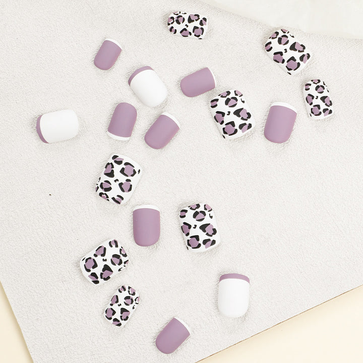 Glamorous nail art with elegant leopard patterns and gradient Stornfield