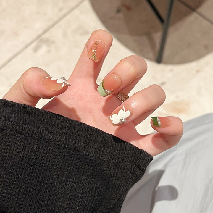 Premium Glittering Press-On Nail Extensions Stornfield