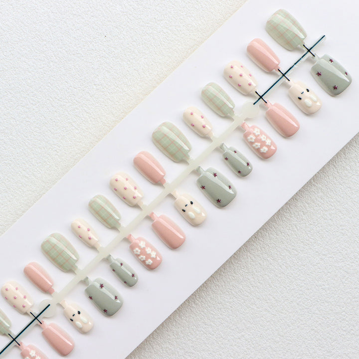 Creative Themed Press-On Nail Art Set Stornfield
