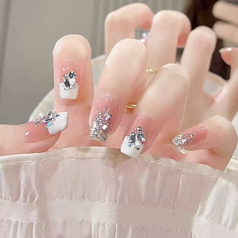 Elegant Botanical Press-On Nails Stornfield