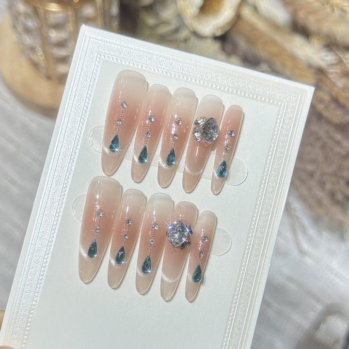 Glamorous Press-On Nail Art Set with Crystal Embellishments Stornfield