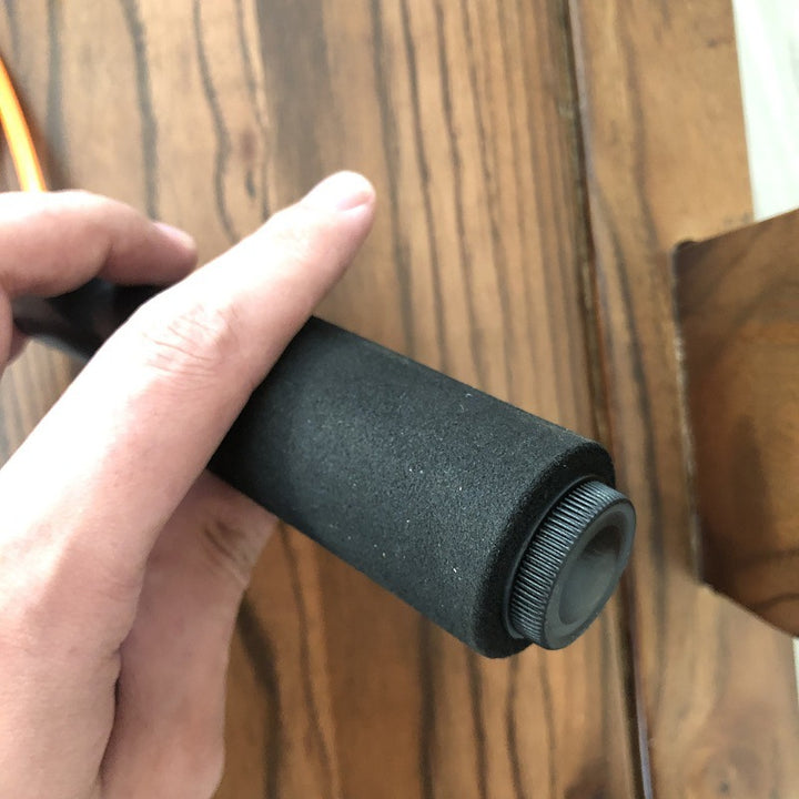 Jump rope with non-slip grips and adjustable cord Stornfield