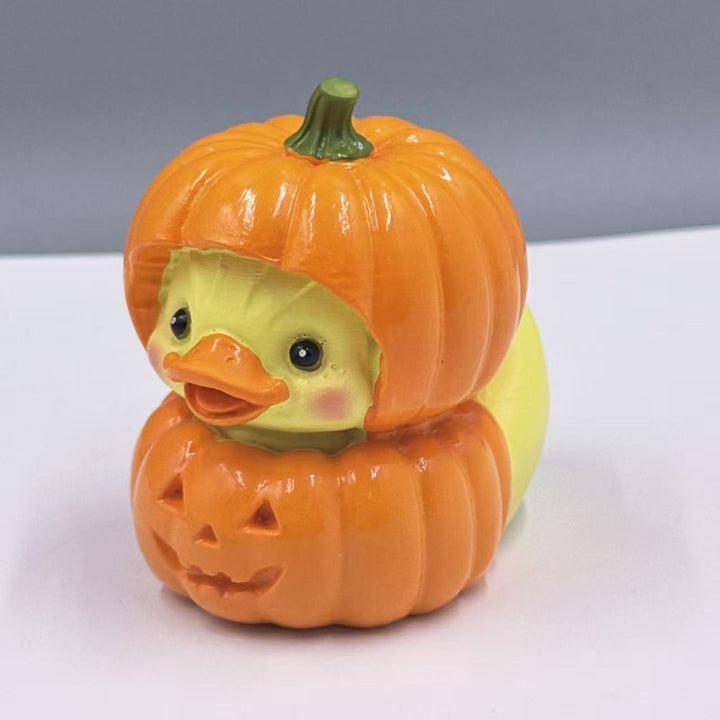 Funny rubber duck with berry pot cut Stornfield