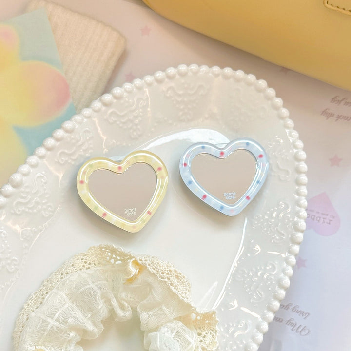 Hand mirror in heart-shaped design Stornfield
