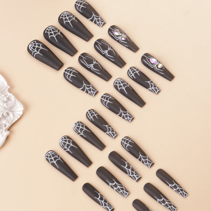 Artistic Spider-Themed Press-On Nails Stornfield