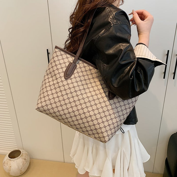 Elegant Geometric Pattern Tote Bag Stornfield