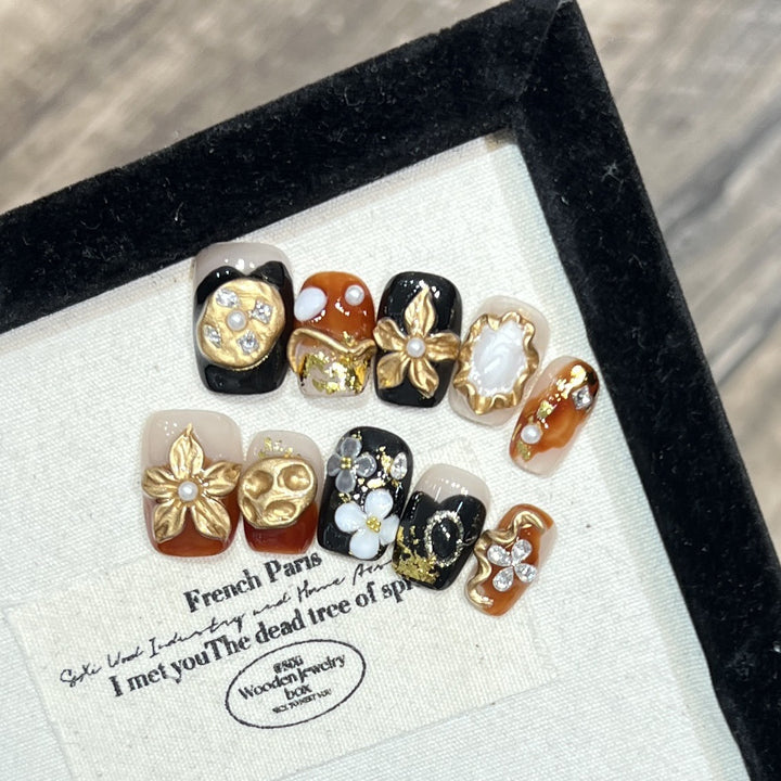 Elegant Nail Art Set