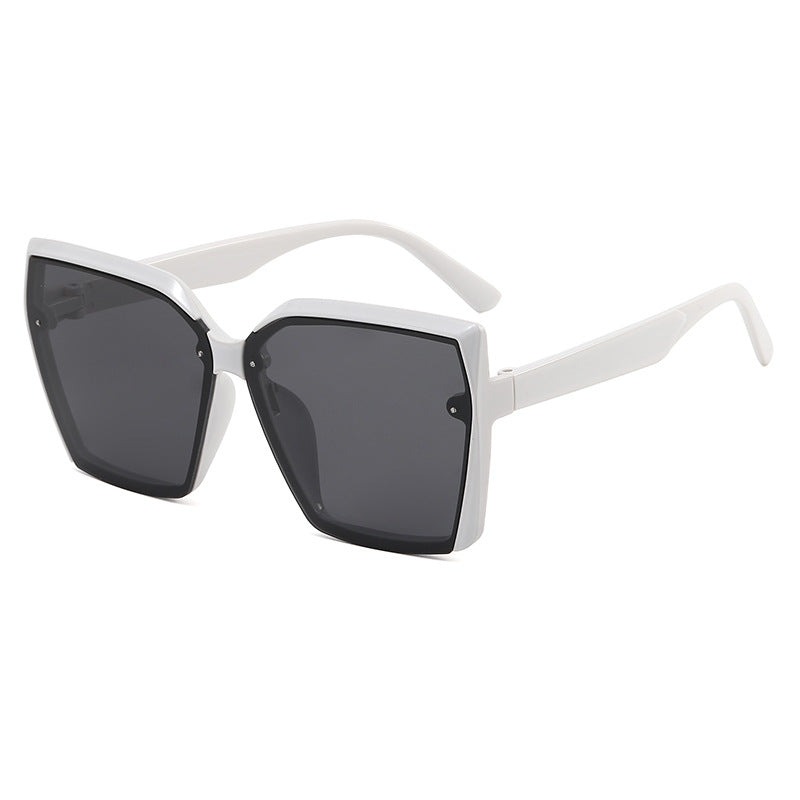 Women's Oversized Sunglasses with Modern Tortoiseshell Design Stornfield