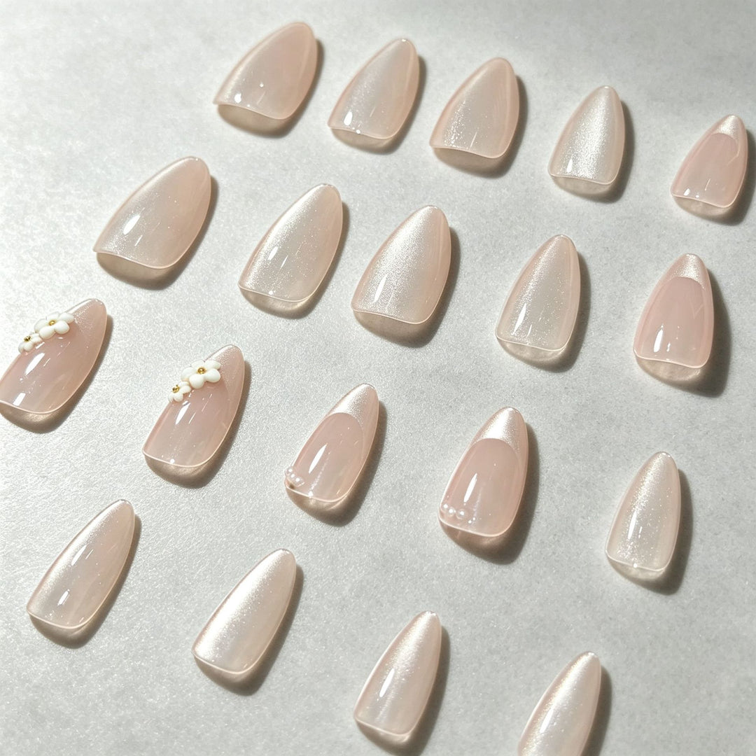 Elegant Floral Nail Design Press-On Tips Stornfield