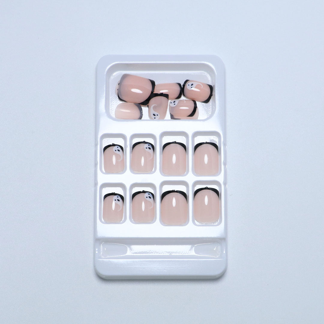 Artistic Halloween-Themed Press-On Nail Set Stornfield