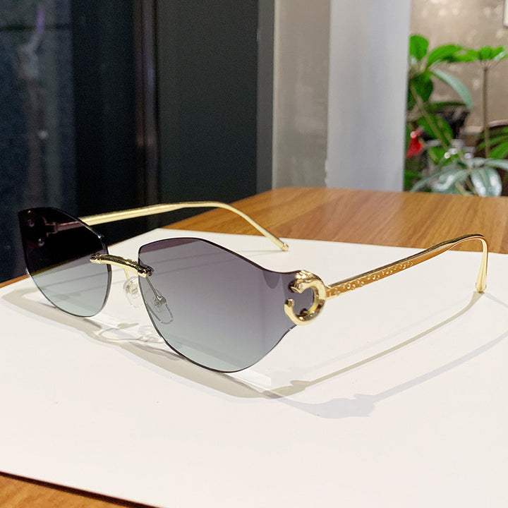 Women's fashionable sunglasses with innovative checkered design Stornfield