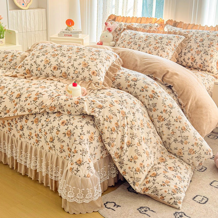Cozy Heart-Printed Bedding Set