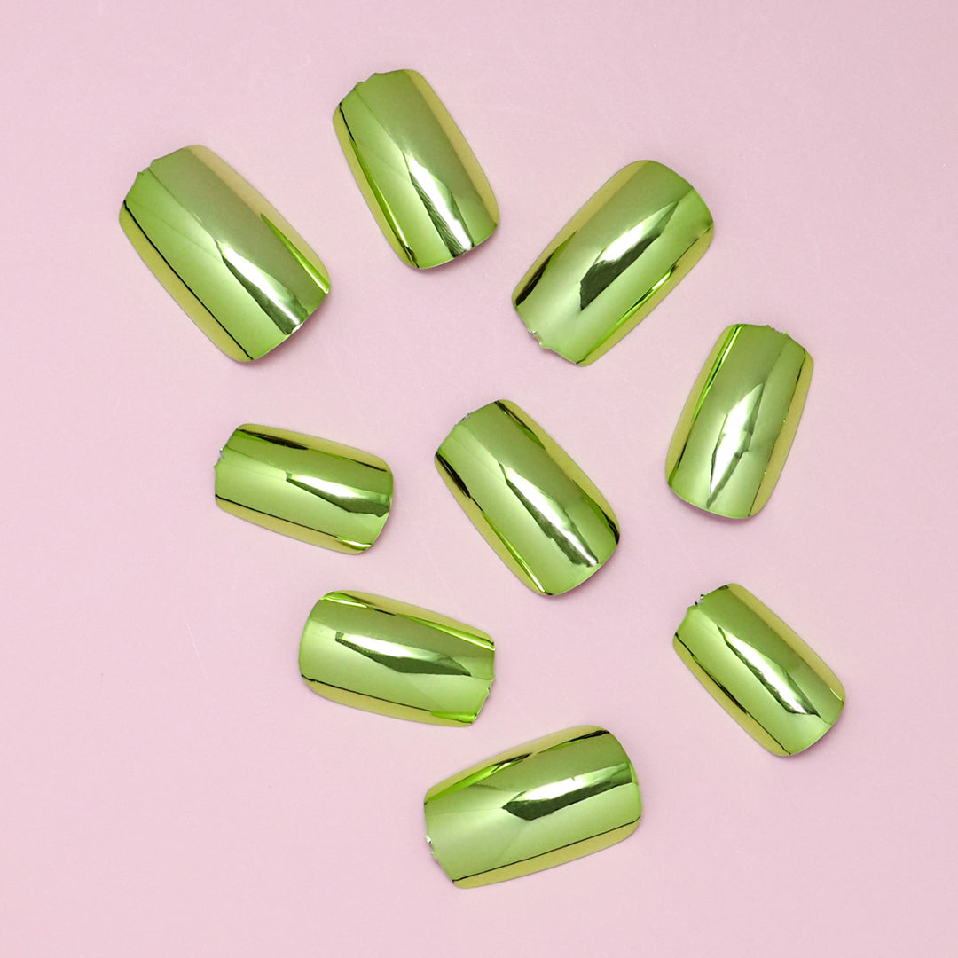 DIY Glossy Press-On Nails Stornfield