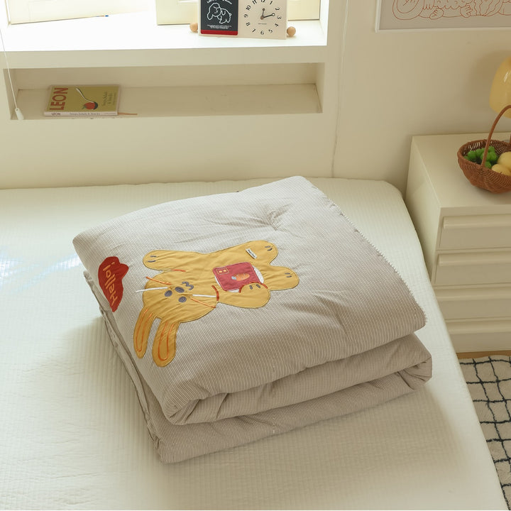 Oversized Cotton Sateen Channel-Quilted Comforter with Playful Cat Appliqué