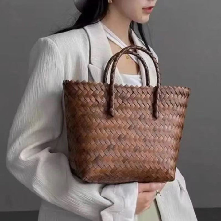 Handwoven basket bag with bamboo handles Stornfield