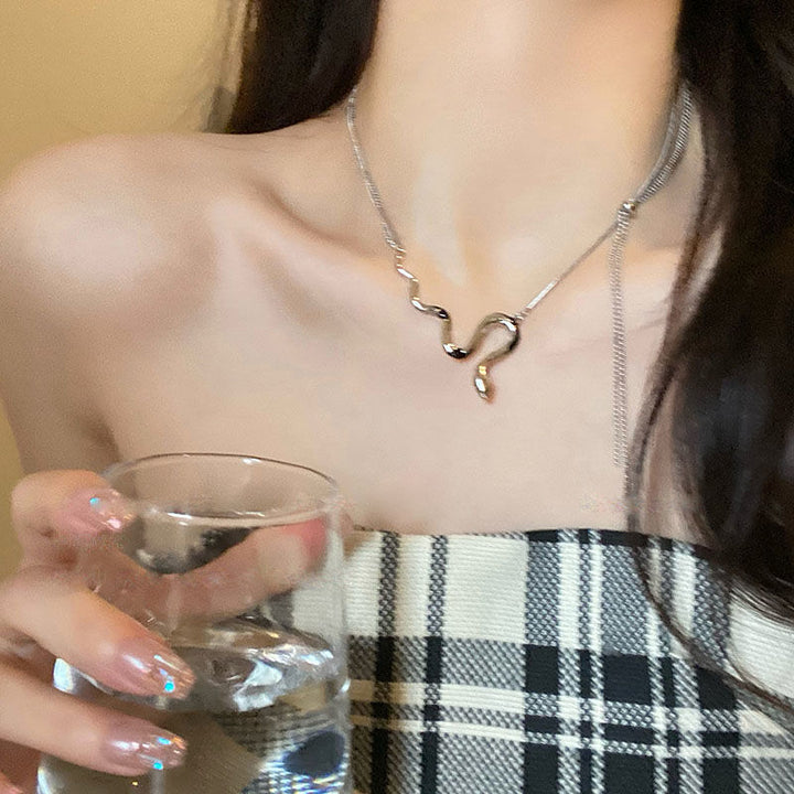 Silhouette Snake Pendant Necklace Stornfield
