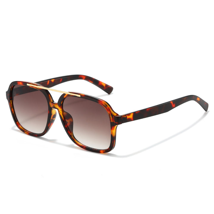 Retro-Inspired Tortoiseshell Sunglasses Stornfield