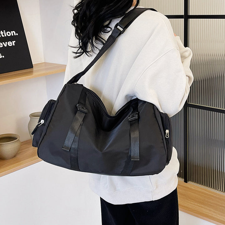 Versatile Compartmentalized Travel Tote Stornfield
