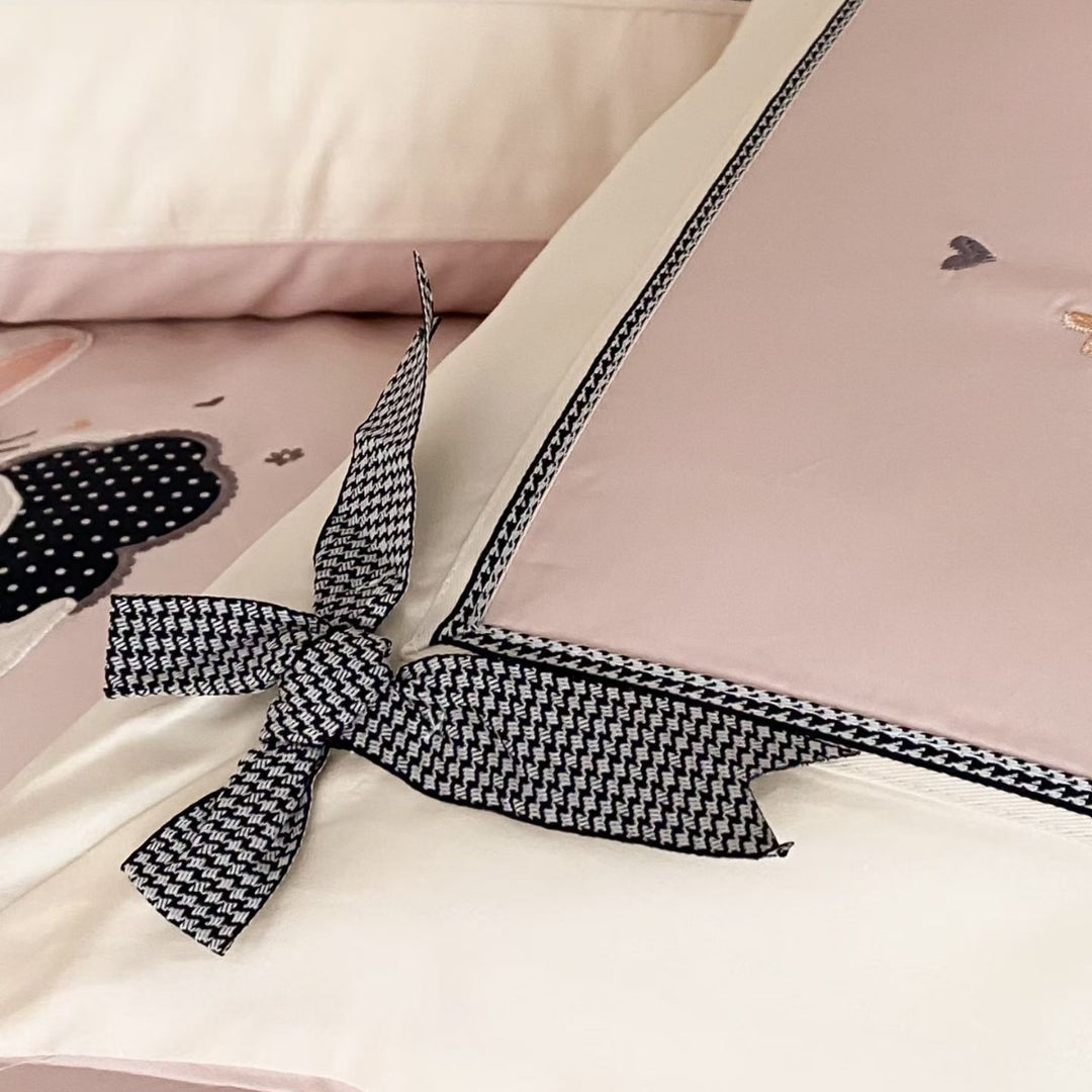 Children's Embroidered Bunny Appliqué Duvet Cover Set with Bow-Tie Corners
