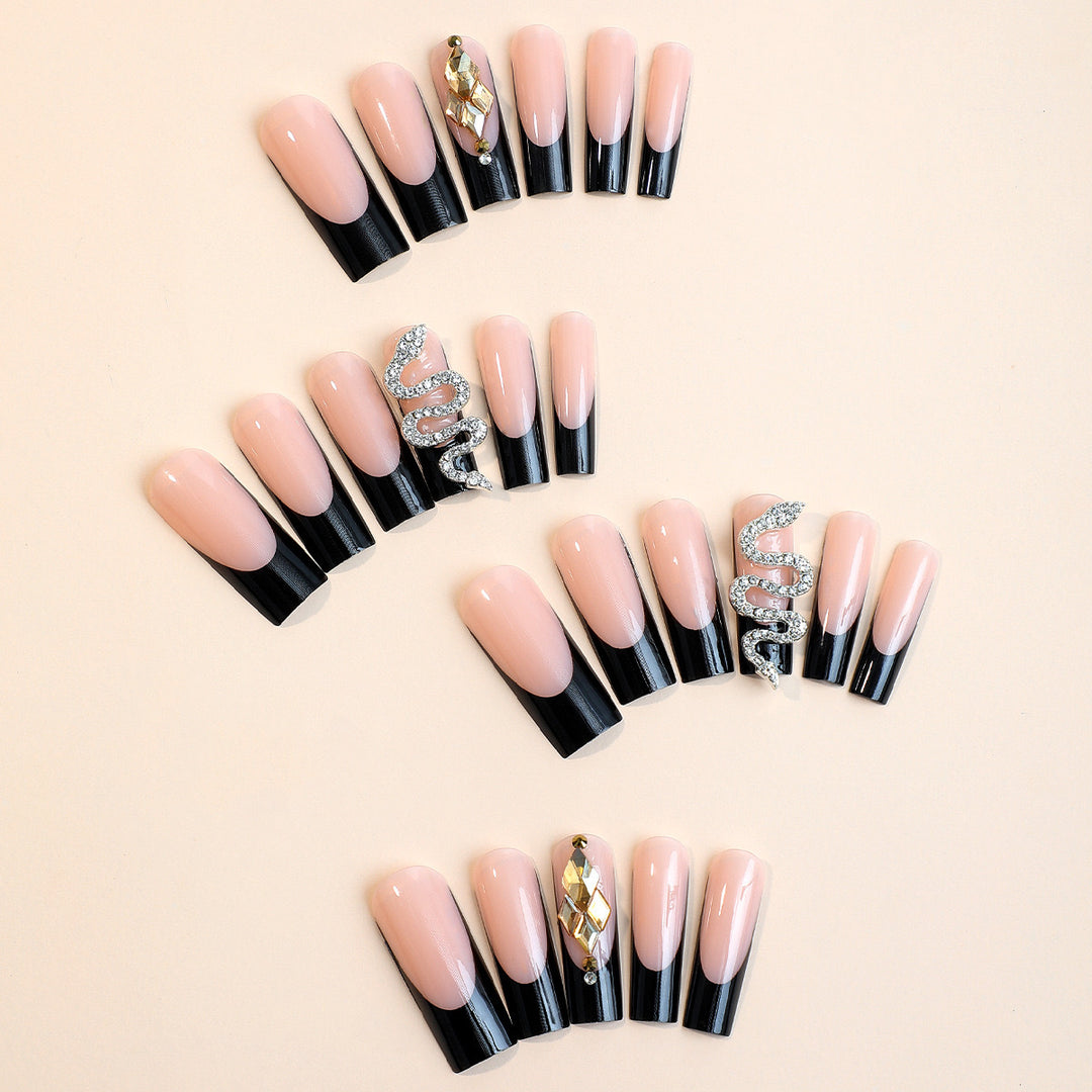 Artificial nail tips with glamorous snake design Stornfield