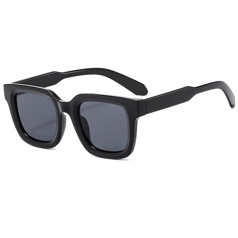 Ladies fashionable sunglasses in striking design Stornfield