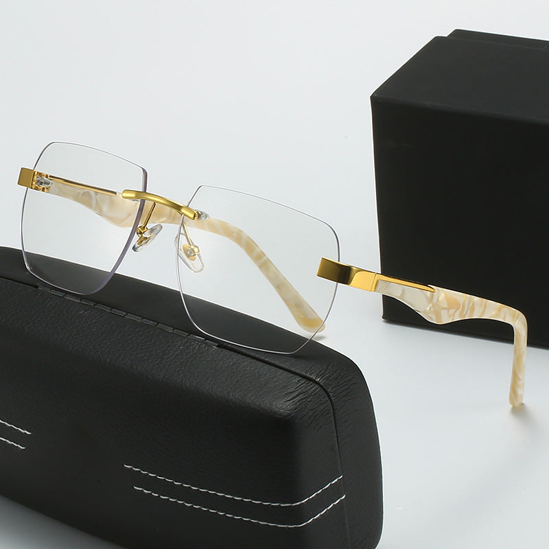 Women's Fashion Sunglasses in Modern Geometric Design Stornfield