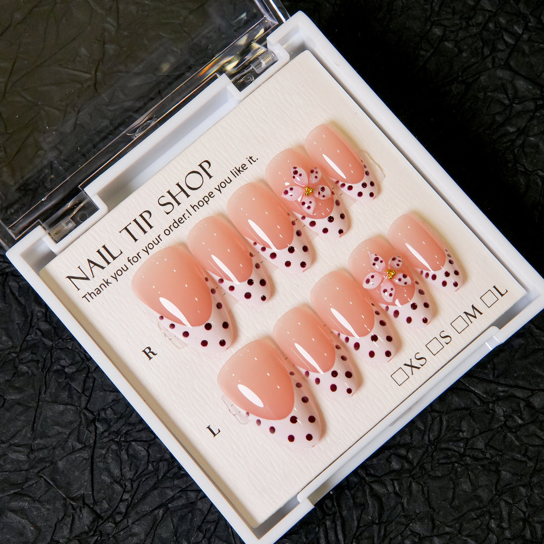 Floral Accent Press-On Nail Tips