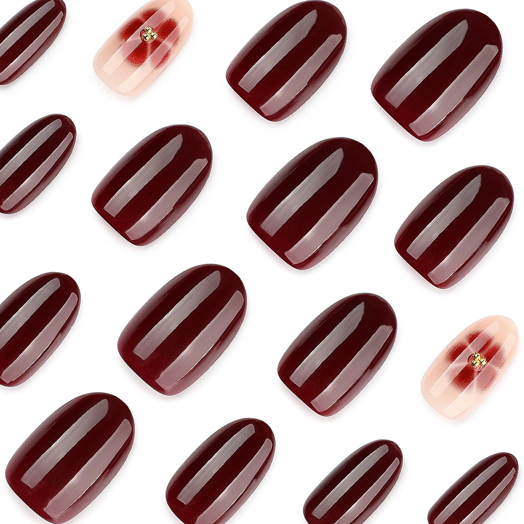 Artfully designed nail art Stornfield
