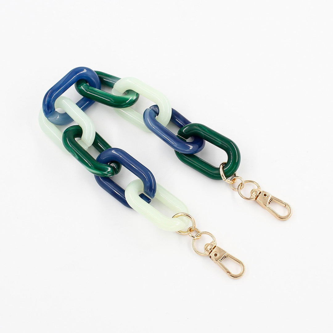 Elegant Beaded Eyewear Chain Stornfield