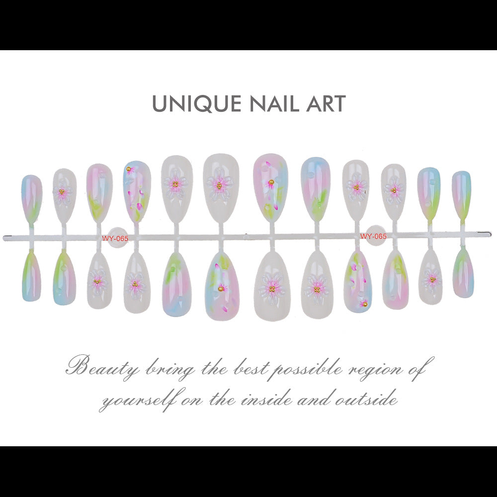 Floral-Accent Press-On Nail Collection Stornfield