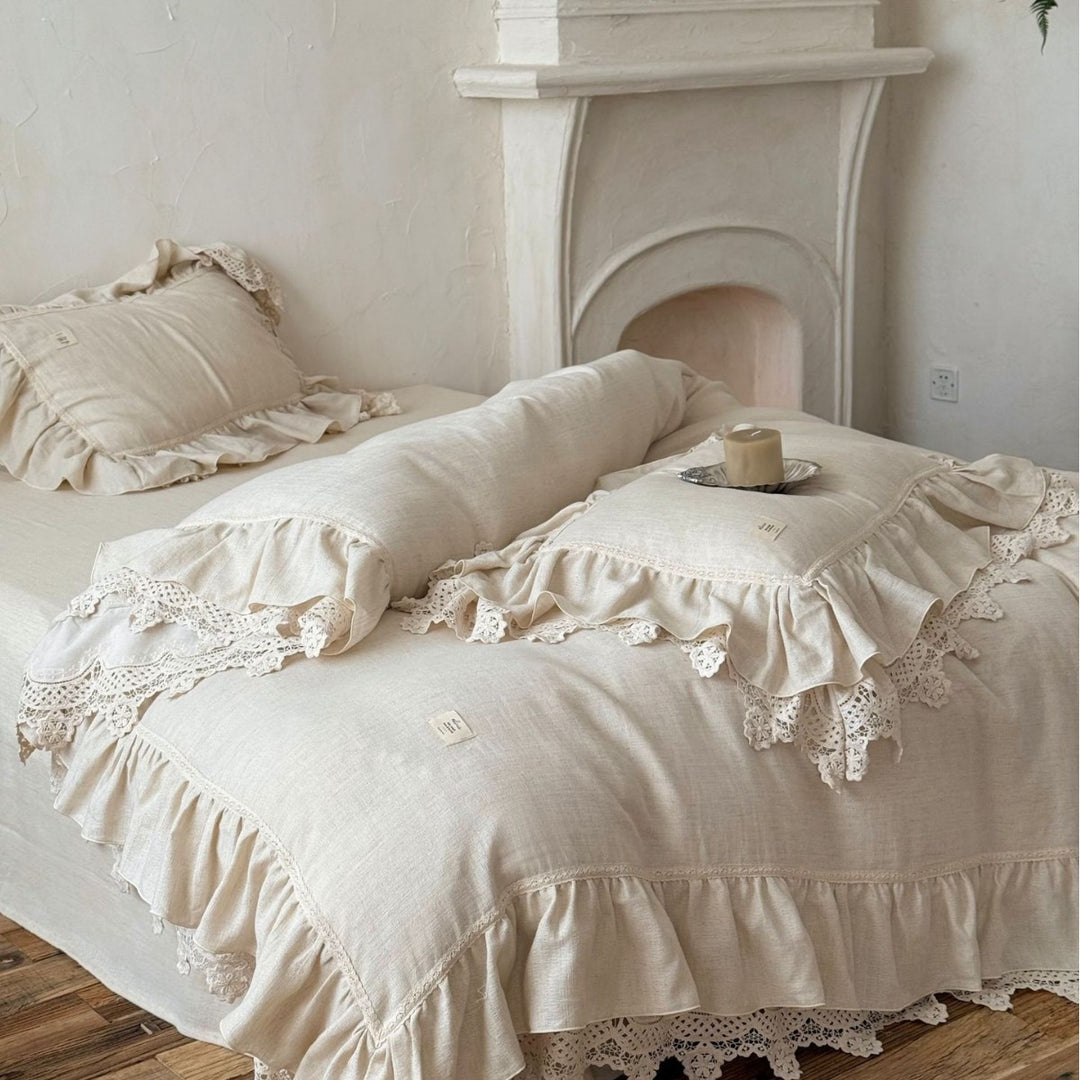 Linen bed cover set with ruffle and lace trim