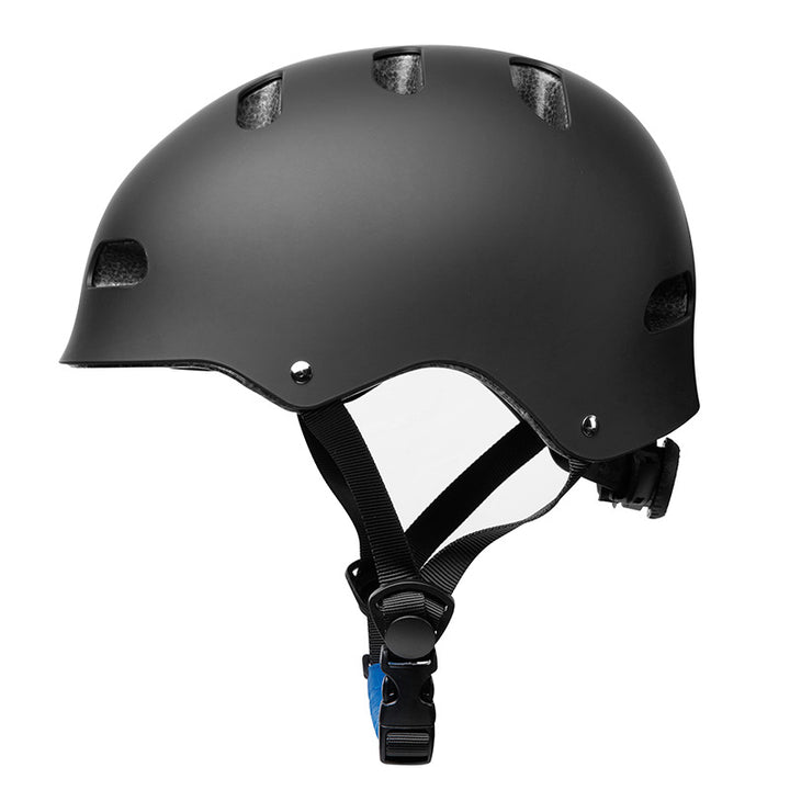 Skate helmet with advanced ventilation technology Stornfield