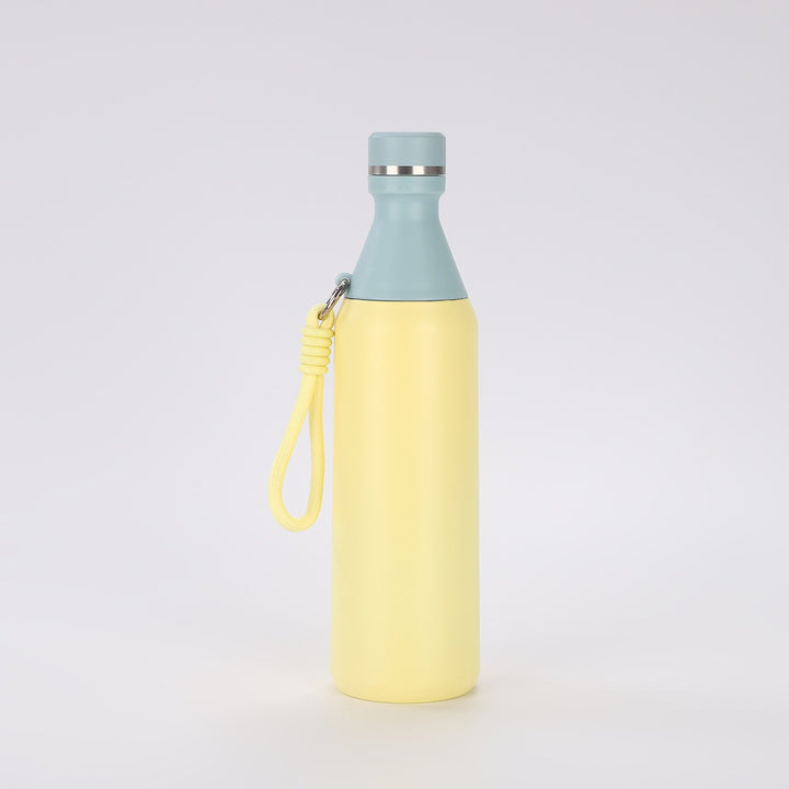 Ladies insulated drinking bottle with practical carrying strap Stornfield