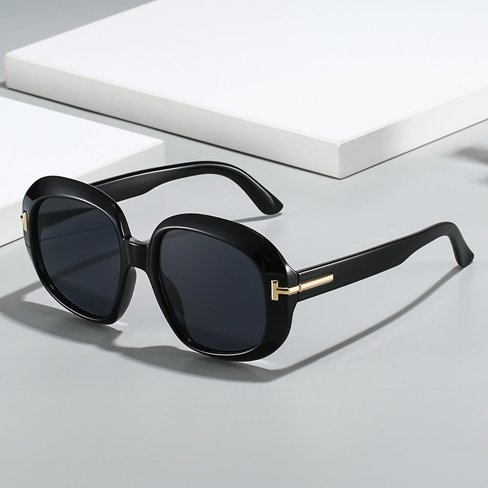 Stylish Oversized Sunglasses Stornfield