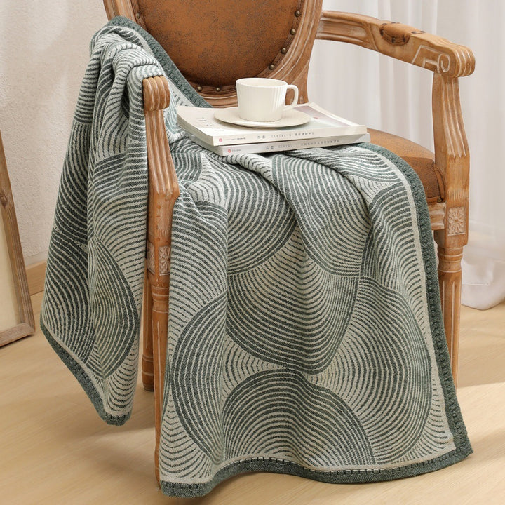 Women's exclusive and cozy knit blanket with geometric pattern Stornfield