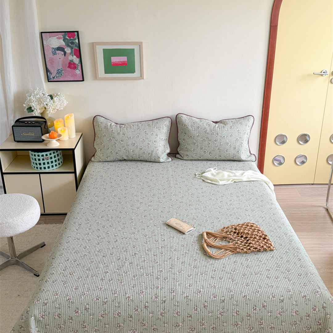 Lightweight Cotton Kantha-Style Reversible Coverlet and Piped Pillow Sham Set